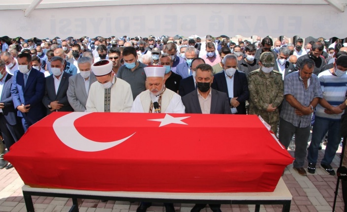 Uçak kazasında hayatını kaybeden Mirzaoğlu Elazığ’da son yolculuğuna uğurlandı