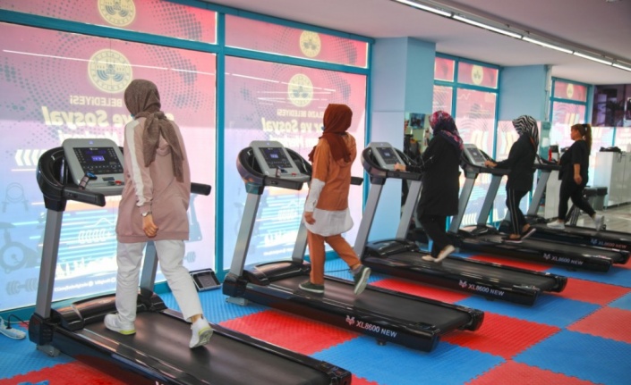 Elazığ Belediyesi Spor ve Yaşam Merkezlerine vatandaşlardan yoğun ilgi