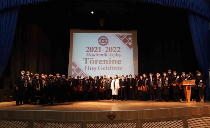 Fırat Üniversitesi’nde akademik yılı açılış töreni yapıldı