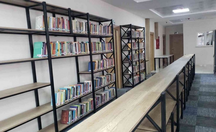 Karakoçan’da 3 katlı ilçe kütüphanesi hizmete açıldı