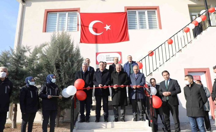 Elazığ’da Adalet Mesleki Eğitim Merkezi açıldı