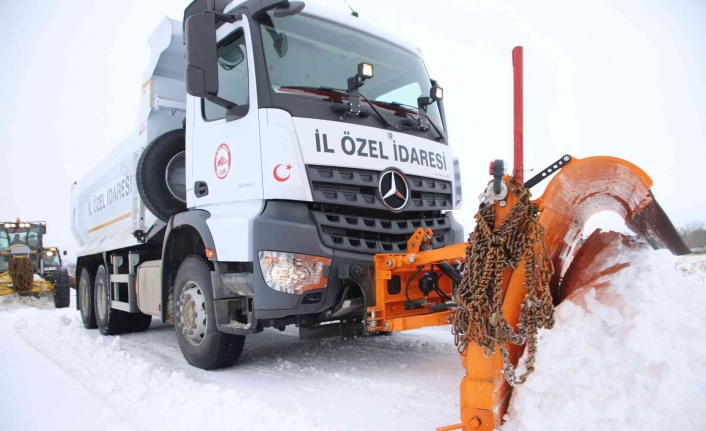 Elazığ’da kar nedeniyle  21 köy yolu ulaşıma kapandı
