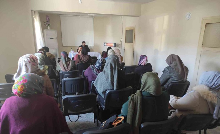 Elazığ’da "İslam’da aile ve kadın" semineri düzenlendi