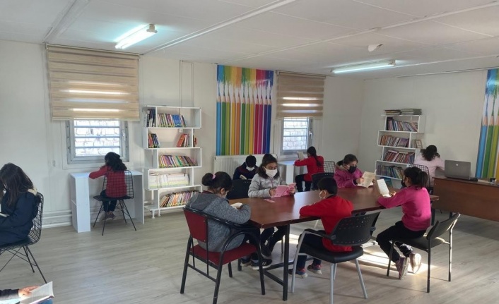 TTKD’den 60. Yıl Akçakiraz İlköğretim Okuluna kütüphane desteği