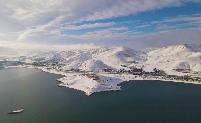 Doğunun gizli denizi Hazar Gölü’nde kış güzelliği
