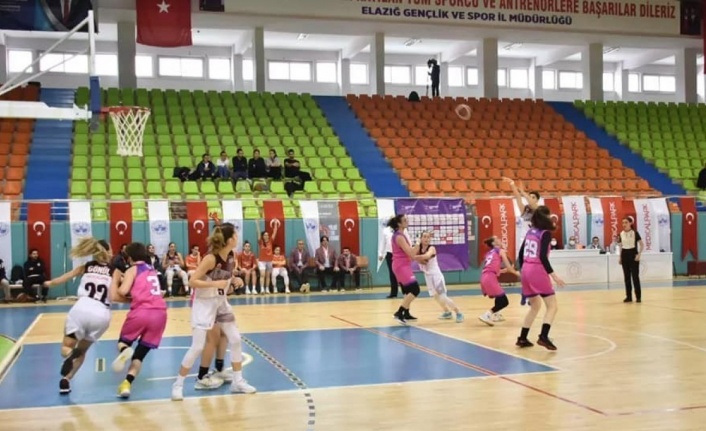 Elazığ Basketbol Kulübü, 10’da 10’la tamamladı