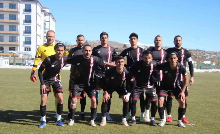 Elazığspor, Karaman’a 20 futbolcuyla gitti