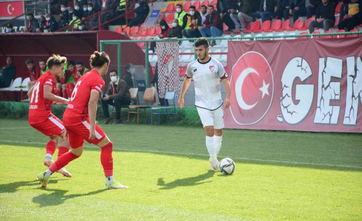 Elazığspor’da Selim Enes sezonu kapattı