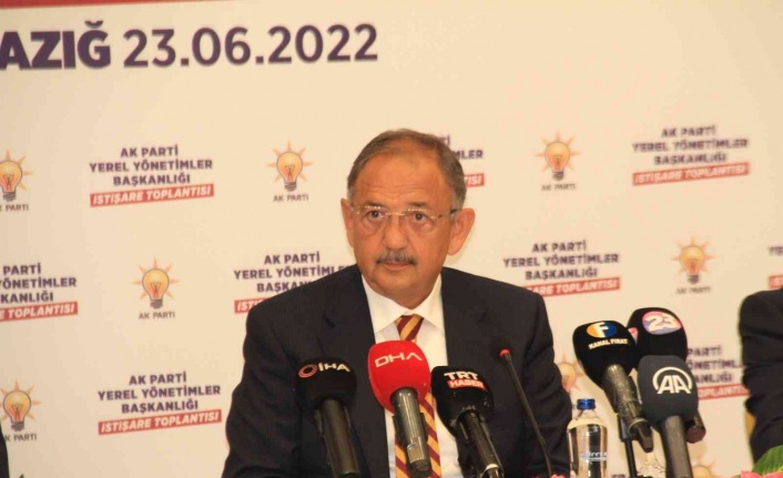 AK Parti Genel Başkan Yardımcısı Mehmet Özhaseki, “O 6’lı masanın altında üstünde tartışması olan terör partisi var. Oraya da kontenjan veriyorlar niye çünkü yarın öbür gün oy alacaklar”