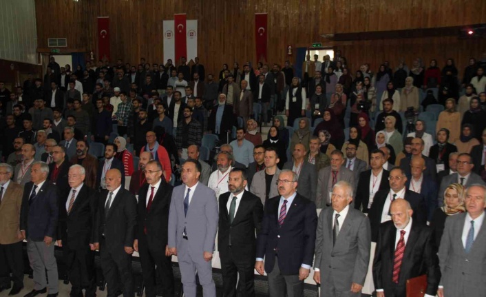 Elazığ’da ‘Uluslararası İslam Medeniyetleri Sempozyumu’ başladı