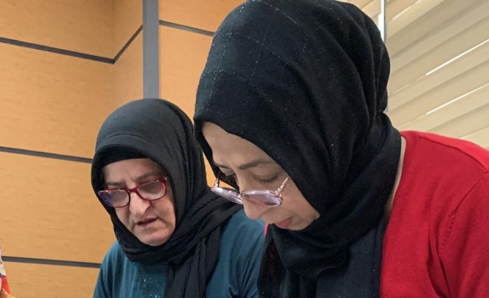 Elazığ’da kadınlar, ücretsiz dikiş-nakış kursu sayesinde meslek sahibi oluyor