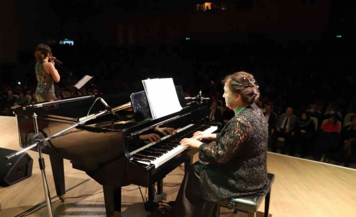 Elazığ’da ‘Piyano eşliğinde eserler’ konseri düzenlendi