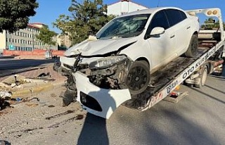 Elazığ’da otomobil yayaya çarptı: 1 yaralı