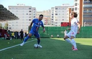 TFF 3. Lig: HD Elazığ Karakoçan FK: 3 - Kızılcabölükspor:...