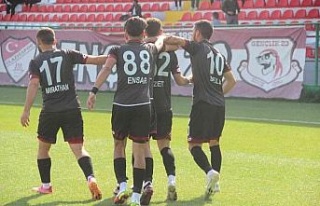 Elazığspor’da 3 futbolcu ceza sınırında