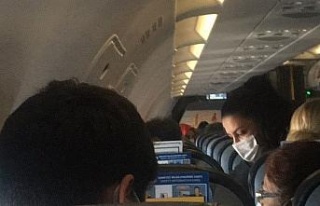Uçakta rahatsızlanan vatandaşa hemşire yolcu ilk...