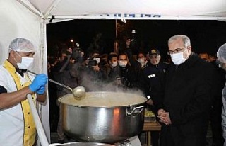 Elazığ’da Valilikten vatandaşlara çorba ikramı