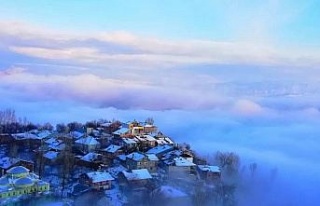 Elazığ’ın şirin köyünde sis güzelliği