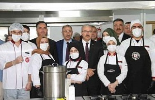 Fırat Üniversitesi’nde aşçılık mutfağı açıldı