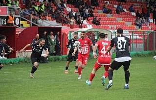 TFF 3. Lig: HD Elazığ Karakoçan FK: 3 - Kuşadasıspor:...