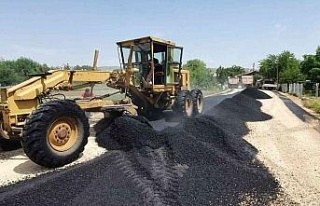 Elazığ’da asfaltlama çalışması sürüyor