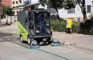 Elazığ Belediyesi şehir genelinde hijyen çalışmalarını...