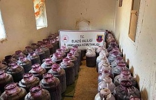 Elazığ’da 8 ton kaçak şarap ele geçirildi