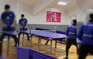 Elazığ’da gençler masa tenisi müsabakaları...