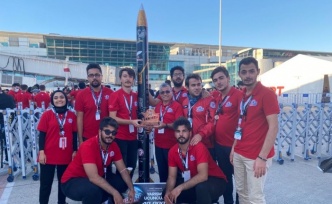 Elazığ takımından Teknofest’te önemli başarı: Yüksek irtifa kategorisinde Türkiye üçüncülüğü elde ettiler