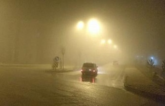Elazığ’da gece saatlerinde yoğun sis: Görüş mesafesi 10 metreye kadar düştü