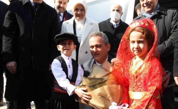 Milli Eğitim Bakanı Özer, Elazığ’da kütüphanenin açılışını gerçekleştirdi