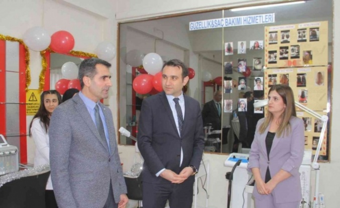 Elazığ’da bir lisede modern saç bakım ve cilt bakımı hizmetleri bölümü açıldı